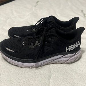 HOKA Clifton 8